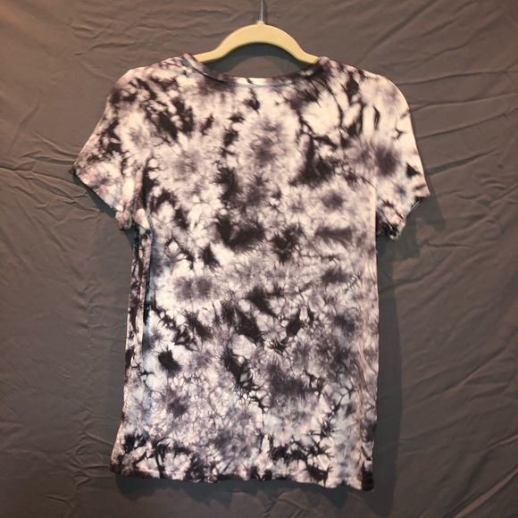 Tie dye pattern top - Picture 3 of 3